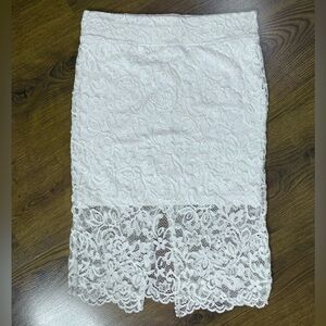 🌷 White Lace Midi Pencil Skirt 🌷